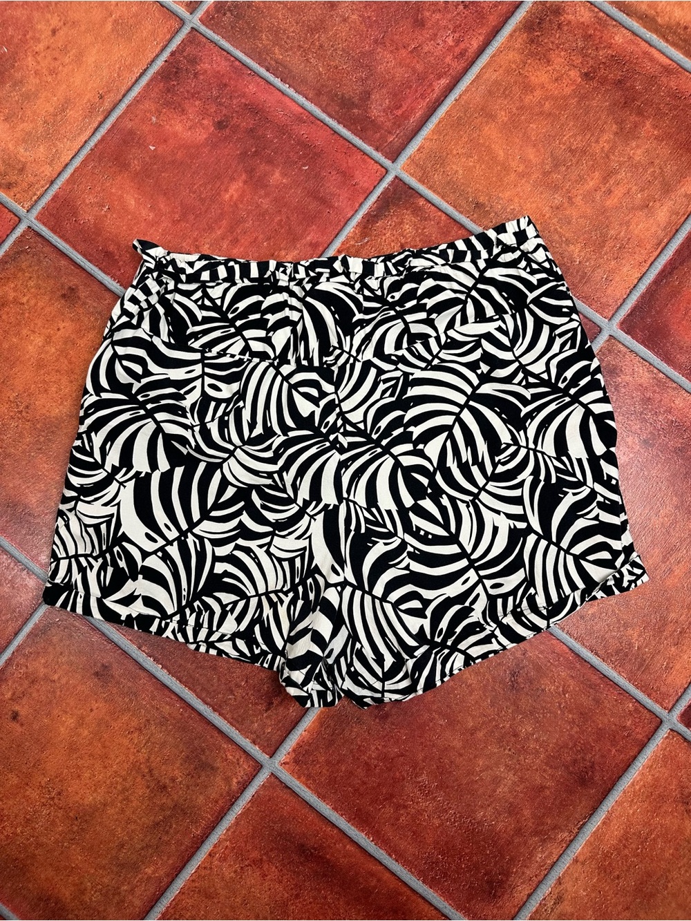 FARM Rio x Anthropologie Black and White Tropical Print Bermuda Shorts - Picture 6 of 8